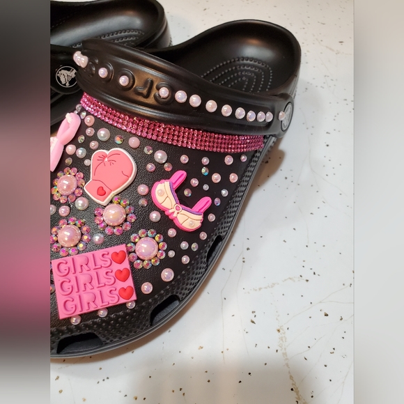 Custom Crocs - Picture 3 of 5